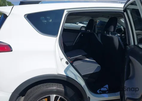 2018 Toyota Rav4 Xle from USA, damaged, VIN JTMWFREV2JJ185083